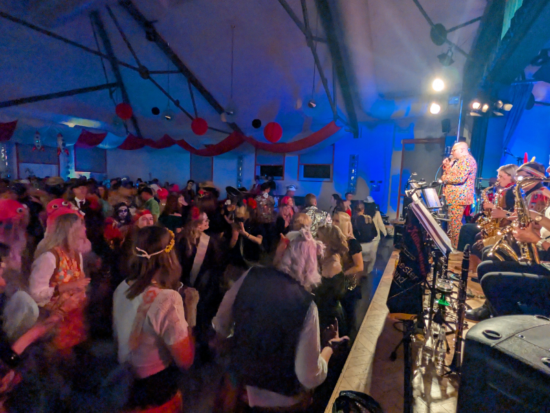 PXL_20260206_201650846